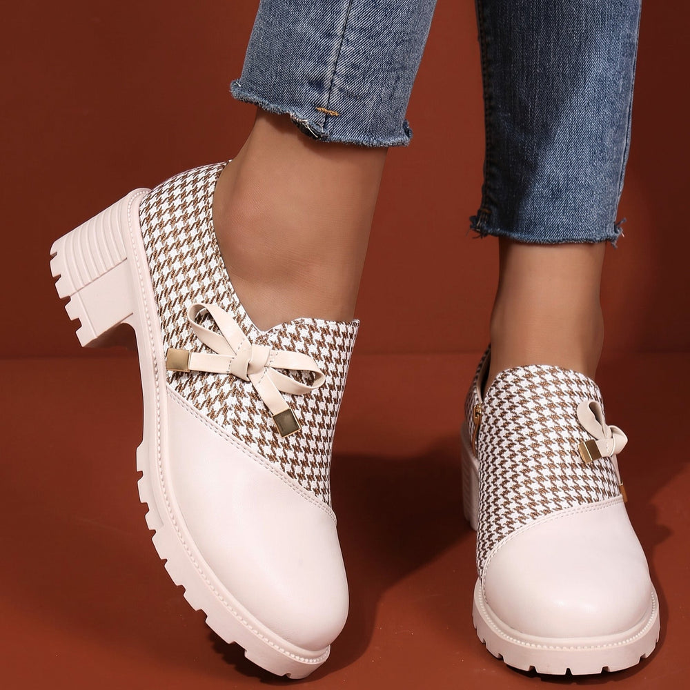 Mocasines de pata de gallo con lazo
