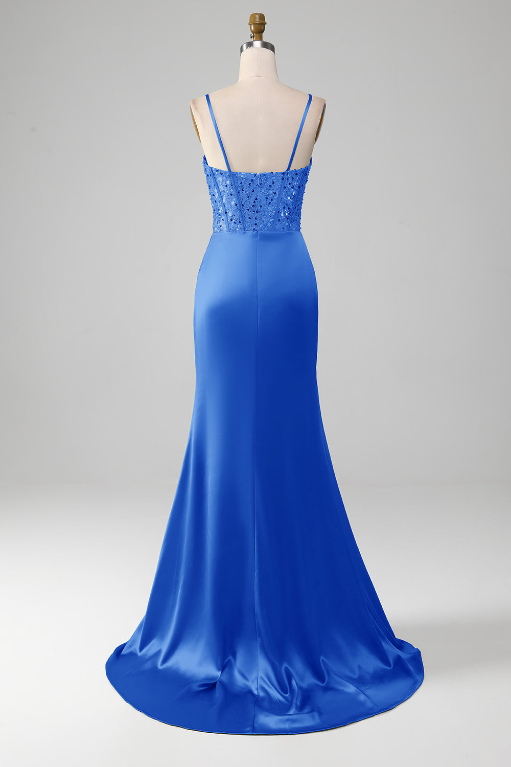 Vestido de fiesta sirena de satén verde salvia con corsé, plisados y tirantes finos